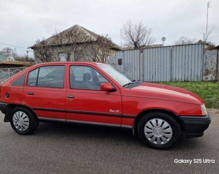 Красный Опель Кадет, объемом двигателя 1.4 л и пробегом 300 тыс. км за 899 $, фото 4 на Automoto.ua