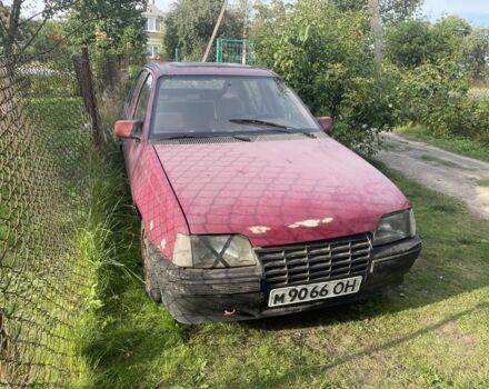 Красный Опель Кадет, объемом двигателя 1.3 л и пробегом 50 тыс. км за 372 $, фото 1 на Automoto.ua