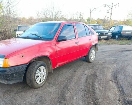 Червоний Опель Кадет, об'ємом двигуна 1 л та пробігом 111 тис. км за 650 $, фото 1 на Automoto.ua