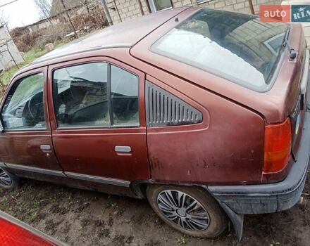 Красный Опель Кадет, объемом двигателя 1.6 л и пробегом 55 тыс. км за 873 $, фото 8 на Automoto.ua