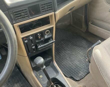 Красный Опель Кадет, объемом двигателя 1.3 л и пробегом 50 тыс. км за 372 $, фото 6 на Automoto.ua