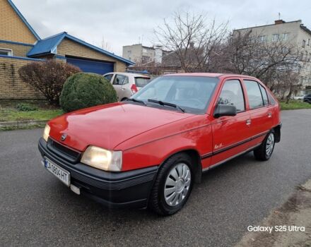 Красный Опель Кадет, объемом двигателя 1.4 л и пробегом 300 тыс. км за 899 $, фото 2 на Automoto.ua