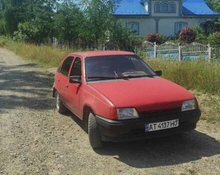 Красный Опель Кадет, объемом двигателя 1.39 л и пробегом 250 тыс. км за 2000 $, фото 3 на Automoto.ua