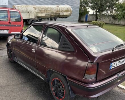 Красный Опель Кадет, объемом двигателя 1.4 л и пробегом 3 тыс. км за 700 $, фото 4 на Automoto.ua