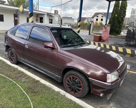 Красный Опель Кадет, объемом двигателя 1.4 л и пробегом 3 тыс. км за 700 $, фото 2 на Automoto.ua