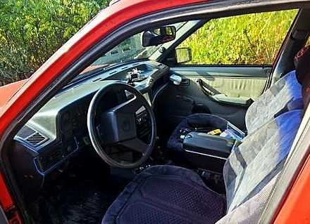 Красный Опель Кадет, объемом двигателя 1.3 л и пробегом 300 тыс. км за 1190 $, фото 1 на Automoto.ua