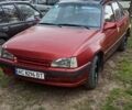 Красный Опель Кадет, объемом двигателя 1.3 л и пробегом 222 тыс. км за 800 $, фото 1 на Automoto.ua