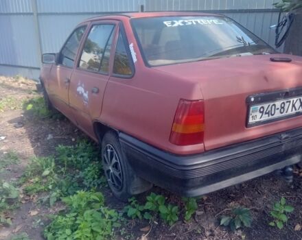 Красный Опель Кадет, объемом двигателя 1.6 л и пробегом 170 тыс. км за 600 $, фото 1 на Automoto.ua