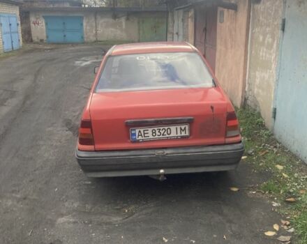 Красный Опель Кадет, объемом двигателя 1.3 л и пробегом 400 тыс. км за 716 $, фото 4 на Automoto.ua