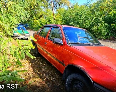 Красный Опель Кадет, объемом двигателя 1.3 л и пробегом 300 тыс. км за 1190 $, фото 3 на Automoto.ua