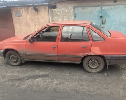 Красный Опель Кадет, объемом двигателя 1.3 л и пробегом 400 тыс. км за 716 $, фото 1 на Automoto.ua