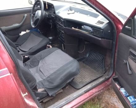 Червоний Опель Кадет, об'ємом двигуна 1.3 л та пробігом 145 тис. км за 750 $, фото 3 на Automoto.ua