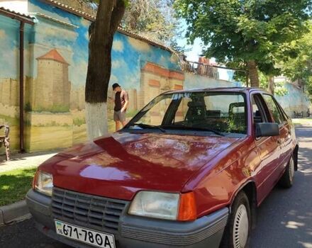 Красный Опель Кадет, объемом двигателя 1.3 л и пробегом 154 тыс. км за 1450 $, фото 5 на Automoto.ua