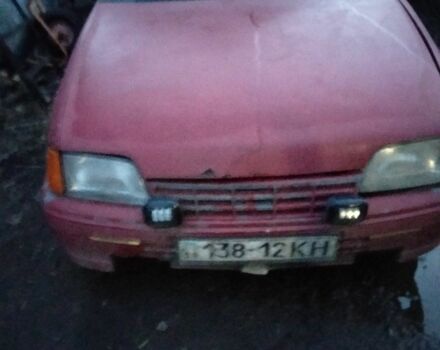 Красный Опель Кадет, объемом двигателя 1.4 л и пробегом 2 тыс. км за 1000 $, фото 5 на Automoto.ua