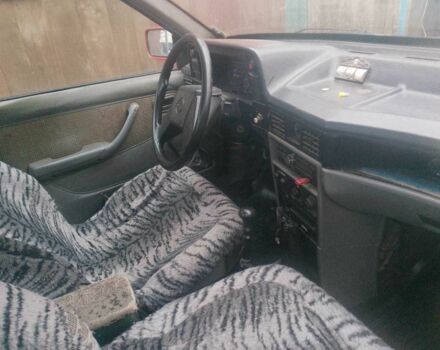 Красный Опель Кадет, объемом двигателя 1.3 л и пробегом 1000 тыс. км за 550 $, фото 5 на Automoto.ua