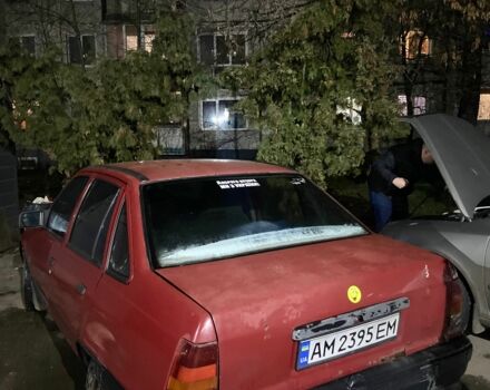 Червоний Опель Кадет, об'ємом двигуна 1.3 л та пробігом 458 тис. км за 900 $, фото 4 на Automoto.ua