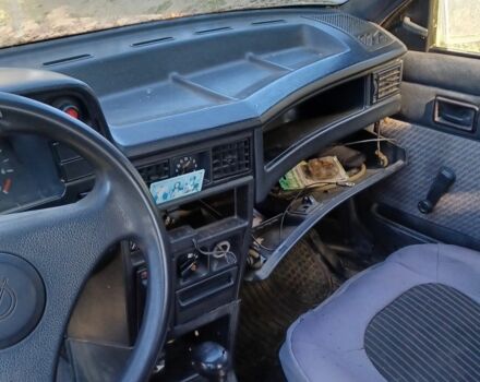 Красный Опель Кадет, объемом двигателя 1.4 л и пробегом 280 тыс. км за 300 $, фото 2 на Automoto.ua