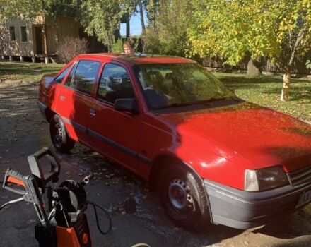 Красный Опель Кадет, объемом двигателя 1.4 л и пробегом 200 тыс. км за 589 $, фото 1 на Automoto.ua