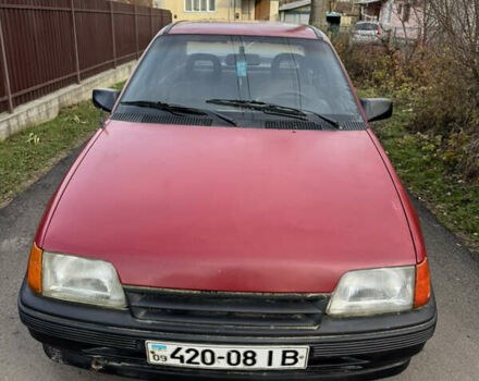 Красный Опель Кадет, объемом двигателя 1.4 л и пробегом 260 тыс. км за 240 $, фото 1 на Automoto.ua