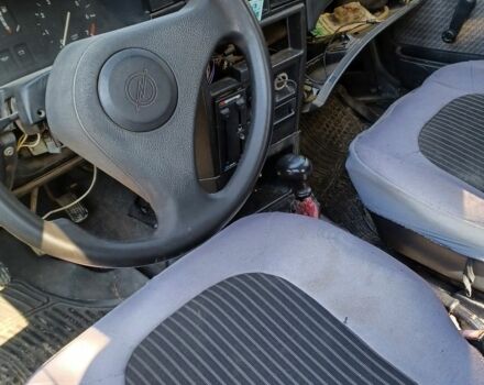 Красный Опель Кадет, объемом двигателя 1.4 л и пробегом 280 тыс. км за 300 $, фото 5 на Automoto.ua