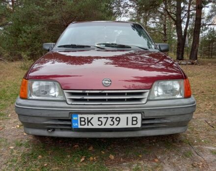 Красный Опель Кадет, объемом двигателя 1.6 л и пробегом 99 тыс. км за 1400 $, фото 1 на Automoto.ua