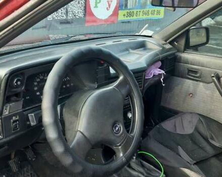 Красный Опель Кадет, объемом двигателя 1.4 л и пробегом 258 тыс. км за 1070 $, фото 2 на Automoto.ua