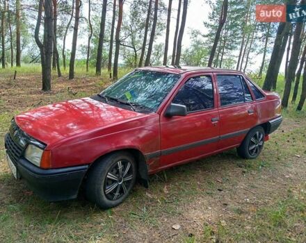 Красный Опель Кадет, объемом двигателя 1.4 л и пробегом 300 тыс. км за 1050 $, фото 1 на Automoto.ua