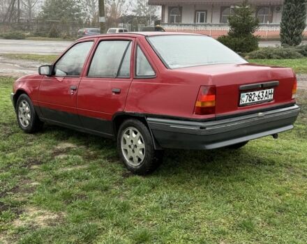 Красный Опель Кадет, объемом двигателя 1.4 л и пробегом 350 тыс. км за 900 $, фото 4 на Automoto.ua