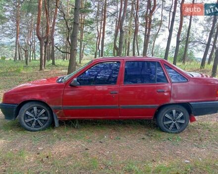 Красный Опель Кадет, объемом двигателя 1.4 л и пробегом 300 тыс. км за 1050 $, фото 2 на Automoto.ua