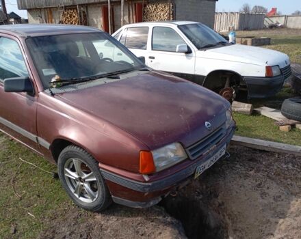 Красный Опель Кадет, объемом двигателя 1.6 л и пробегом 2 тыс. км за 600 $, фото 6 на Automoto.ua