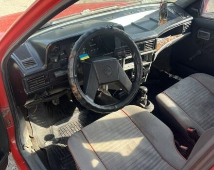 Красный Опель Кадет, объемом двигателя 1.4 л и пробегом 88 тыс. км за 465 $, фото 5 на Automoto.ua