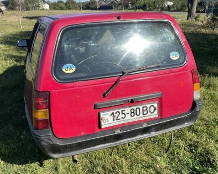 Червоний Опель Кадет, об'ємом двигуна 1.6 л та пробігом 200 тис. км за 920 $, фото 1 на Automoto.ua