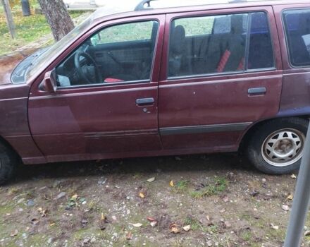 Красный Опель Кадет, объемом двигателя 1 л и пробегом 1000 тыс. км за 400 $, фото 2 на Automoto.ua