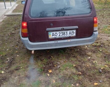 Красный Опель Кадет, объемом двигателя 1 л и пробегом 1000 тыс. км за 400 $, фото 1 на Automoto.ua