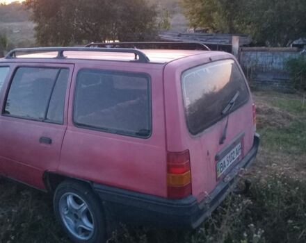 Красный Опель Кадет, объемом двигателя 1.3 л и пробегом 1000 тыс. км за 639 $, фото 1 на Automoto.ua