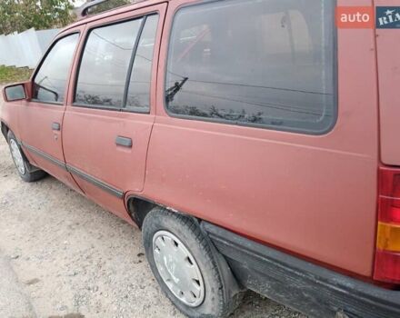 Червоний Опель Кадет, об'ємом двигуна 1.6 л та пробігом 280 тис. км за 450 $, фото 1 на Automoto.ua