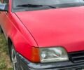 Красный Опель Кадет, объемом двигателя 1.6 л и пробегом 300 тыс. км за 899 $, фото 1 на Automoto.ua
