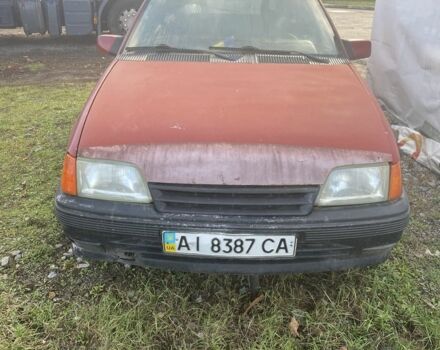 Красный Опель Кадет, объемом двигателя 1.6 л и пробегом 400 тыс. км за 700 $, фото 5 на Automoto.ua