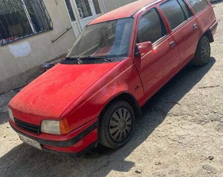 Красный Опель Кадет, объемом двигателя 1.4 л и пробегом 2 тыс. км за 1500 $, фото 4 на Automoto.ua