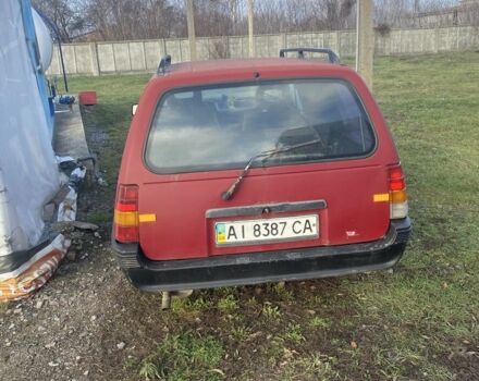 Красный Опель Кадет, объемом двигателя 1.6 л и пробегом 400 тыс. км за 700 $, фото 3 на Automoto.ua