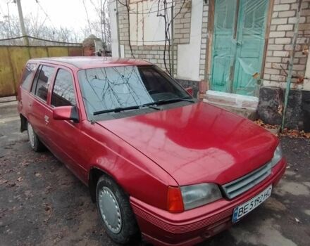 Червоний Опель Кадет, об'ємом двигуна 1.6 л та пробігом 147 тис. км за 700 $, фото 1 на Automoto.ua