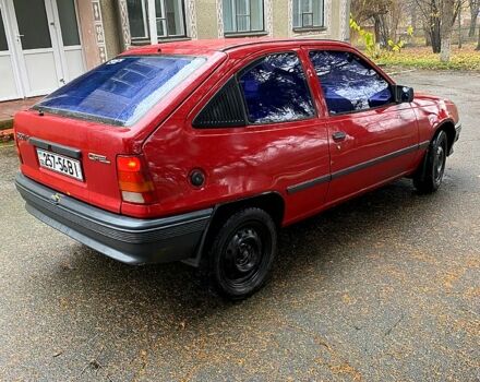 Красный Опель Кадет, объемом двигателя 1.6 л и пробегом 300 тыс. км за 1350 $, фото 1 на Automoto.ua