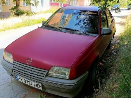 Опель Кадет 1987 в Каменце-Подольском на Automoto.ua Красный Опель Кадет, объемом двигателя 1.3 л и пробегом 200 тыс. км за 650 $, фото 1 на Automoto.ua