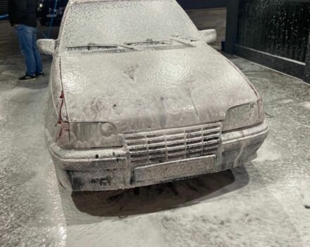 Червоний Опель Кадет, об'ємом двигуна 1.3 л та пробігом 458 тис. км за 900 $, фото 1 на Automoto.ua