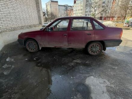 Красный Опель Кадет, объемом двигателя 1.6 л и пробегом 450 тыс. км за 200 $, фото 1 на Automoto.ua