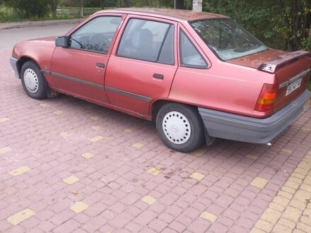 Красный Опель Кадет, объемом двигателя 1.3 л и пробегом 230 тыс. км за 900 $, фото 1 на Automoto.ua