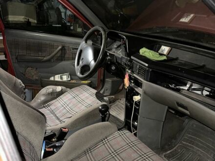 Опель Кадет 1988 в Днепре (Днепропетровске) на Automoto.ua Красный Опель Кадет, объемом двигателя 1.3 л и пробегом 80 тыс. км за 263 $, фото 1 на Automoto.ua