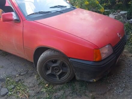 Опель Кадет 1988 в Краматорске на Automoto.ua Красный Опель Кадет, объемом двигателя 1.3 л и пробегом 10 тыс. км за 485 $, фото 1 на Automoto.ua