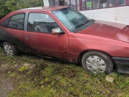 Красный Опель Кадет, объемом двигателя 1.3 л и пробегом 600 тыс. км за 550 $, фото 1 на Automoto.ua