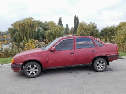 Красный Опель Кадет, объемом двигателя 1.3 л и пробегом 47 тыс. км за 721 $, фото 1 на Automoto.ua
